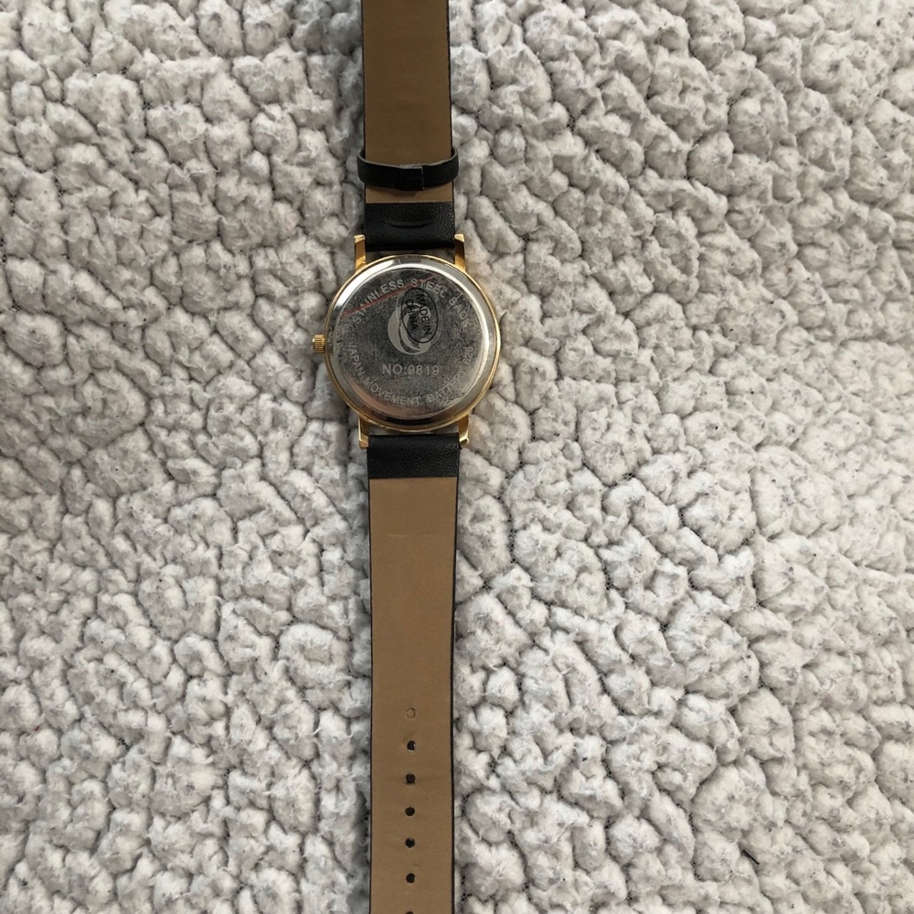 Floral Watch - Picture 2 of 3